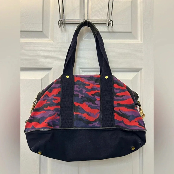 ! Tory Burch camo bag - Picture 2 of 7